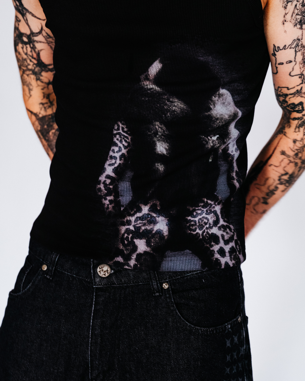 ALT SKIN II - TANK TOP MAN
