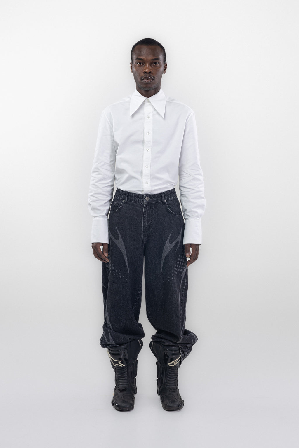 EQ JEANS 2.2. (SAMPLE)