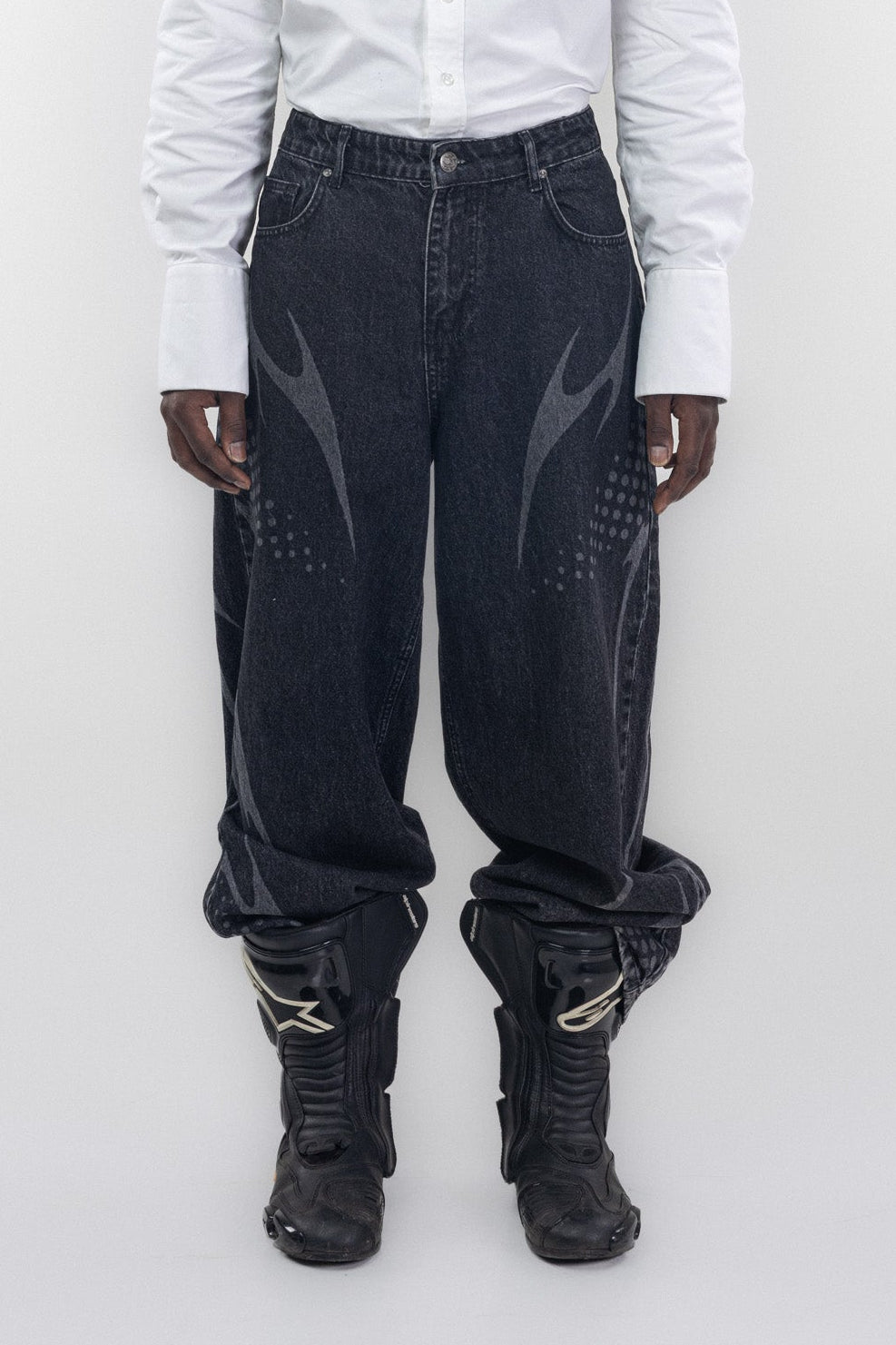 EQ JEANS 2.2. (SAMPLE)